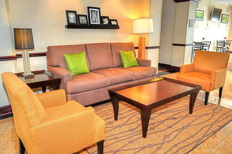 Comfort Inn Emporia Extérieur photo